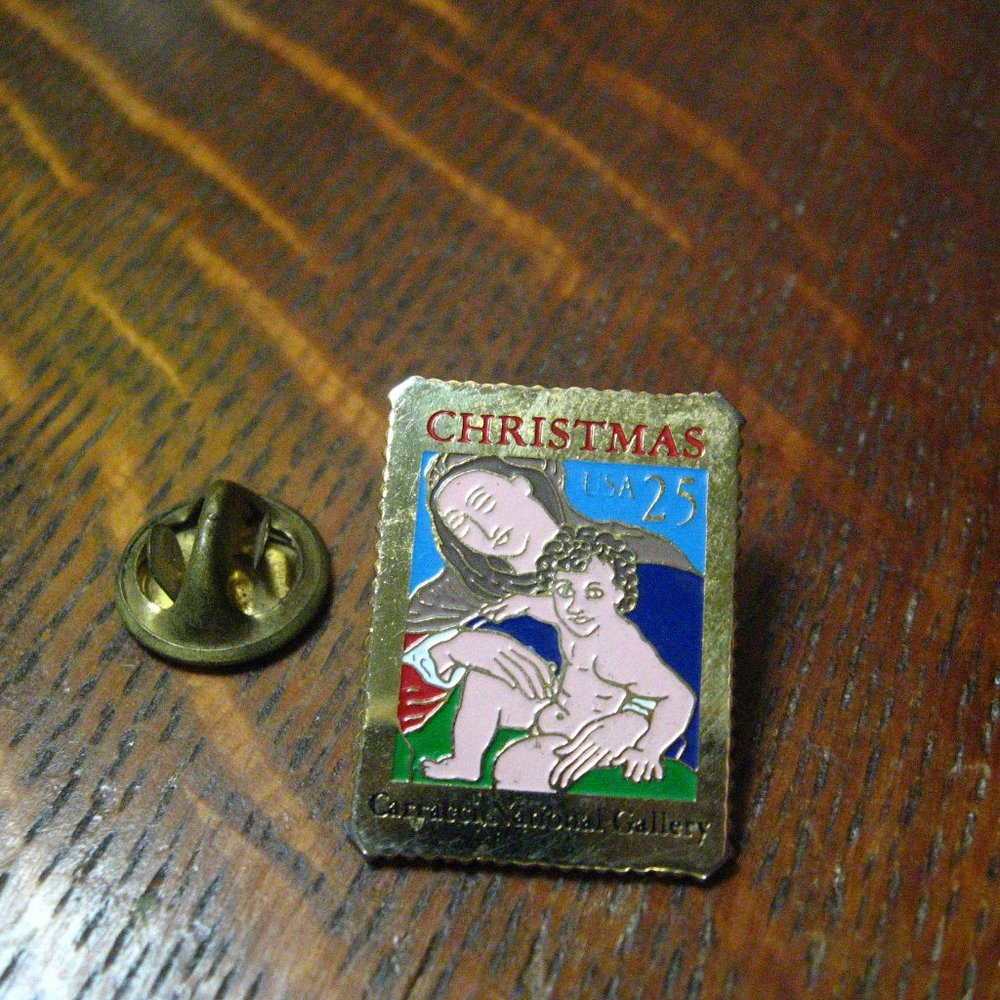 🎄 Christmas 1989 USPS Postage Stamp Lapel Pin